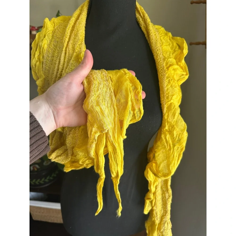 N/A vibrant yellow